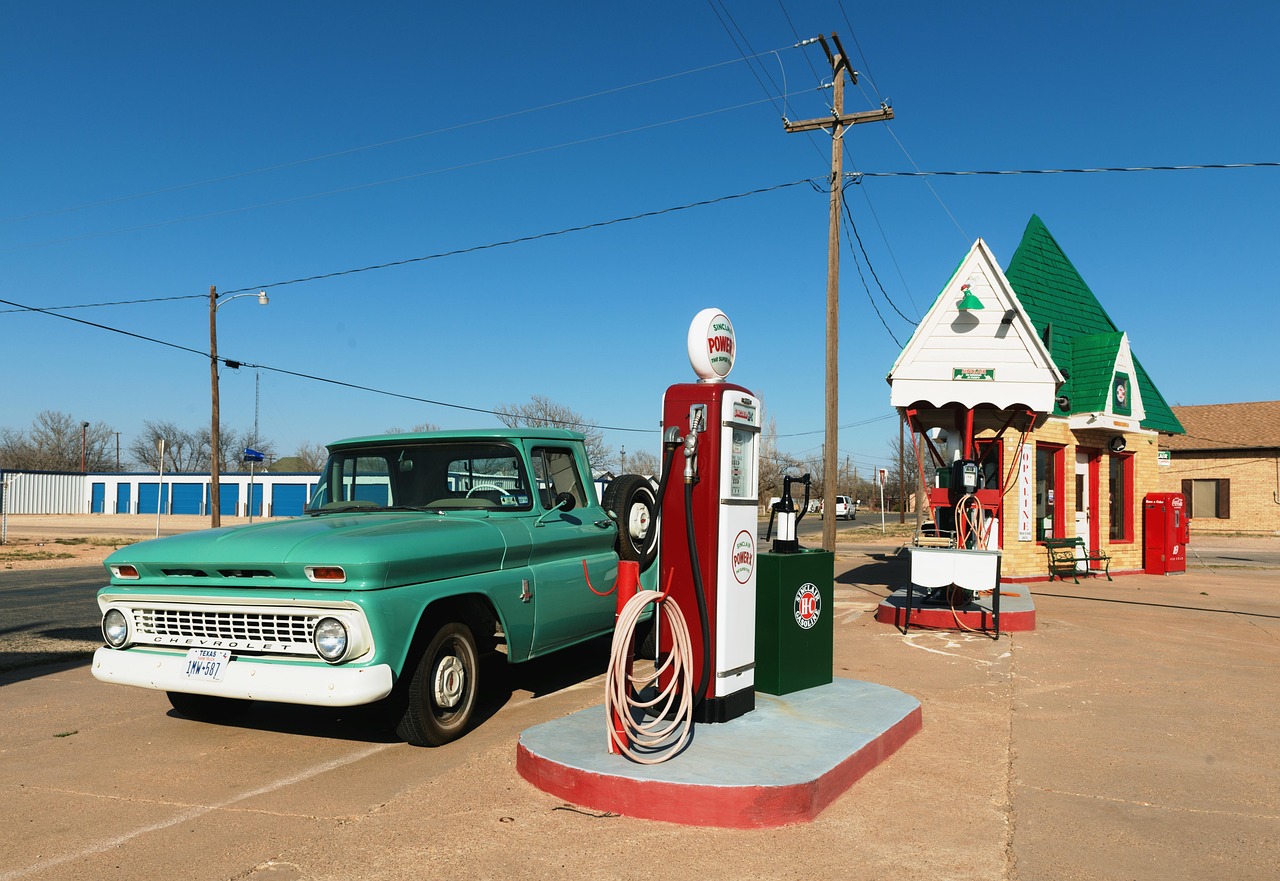Valvoline Express Care service bay
